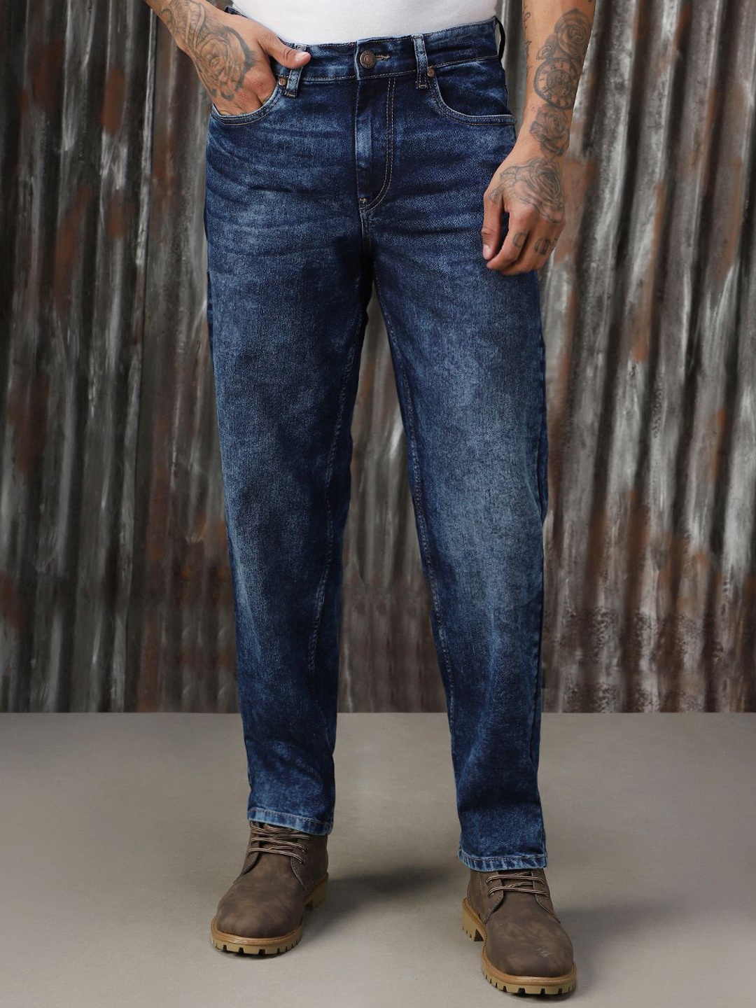 

High Star Men Straight Tapered Fit Light Fade Jeans, Blue