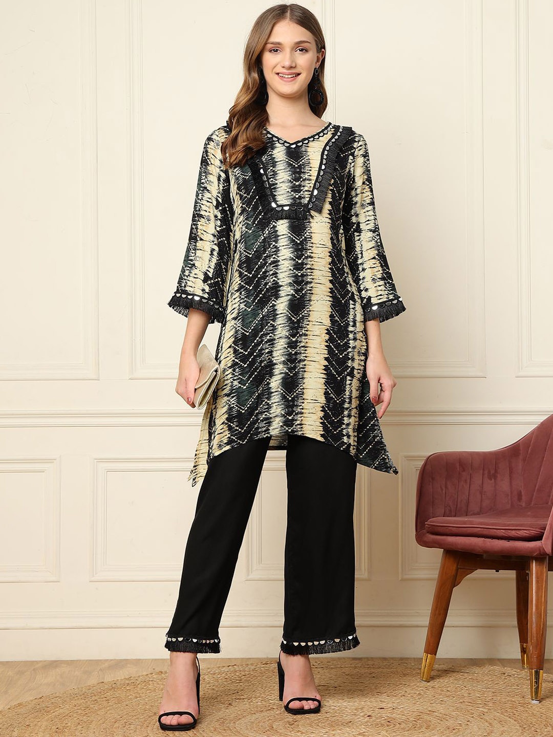 

DEEBACO Chevron Printed V-Neck Tunic With Palazzo, Black