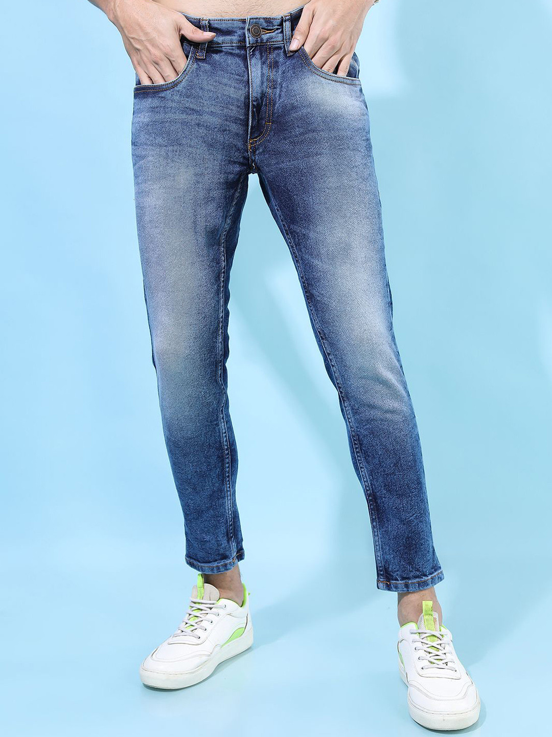 

HIGHLANDER Men Tapered Fit Heavy Fade Stretchable Jeans, Blue