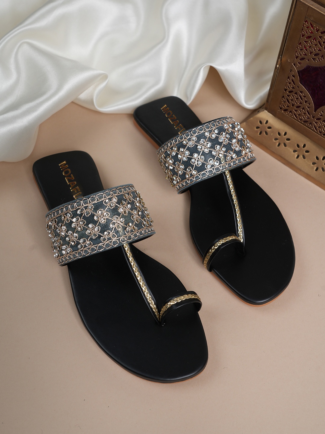 

MOZAFIA Women Embellished One Toe Flats, Black