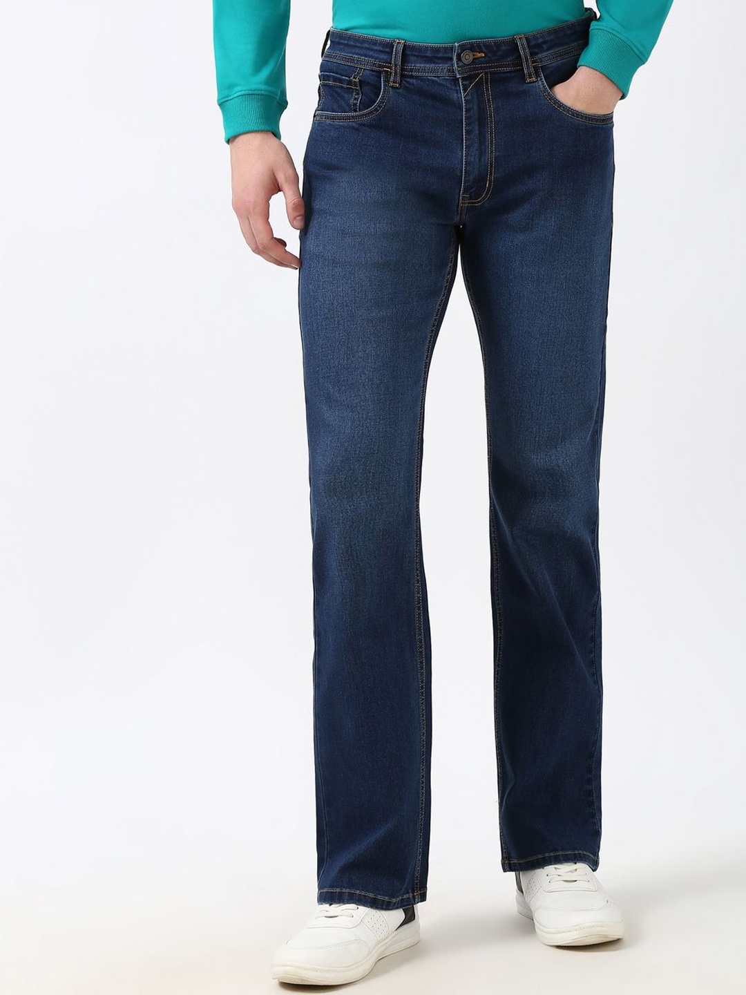 

Peter England Casuals Men Relaxed Fit Light Fade Jeans, Navy blue