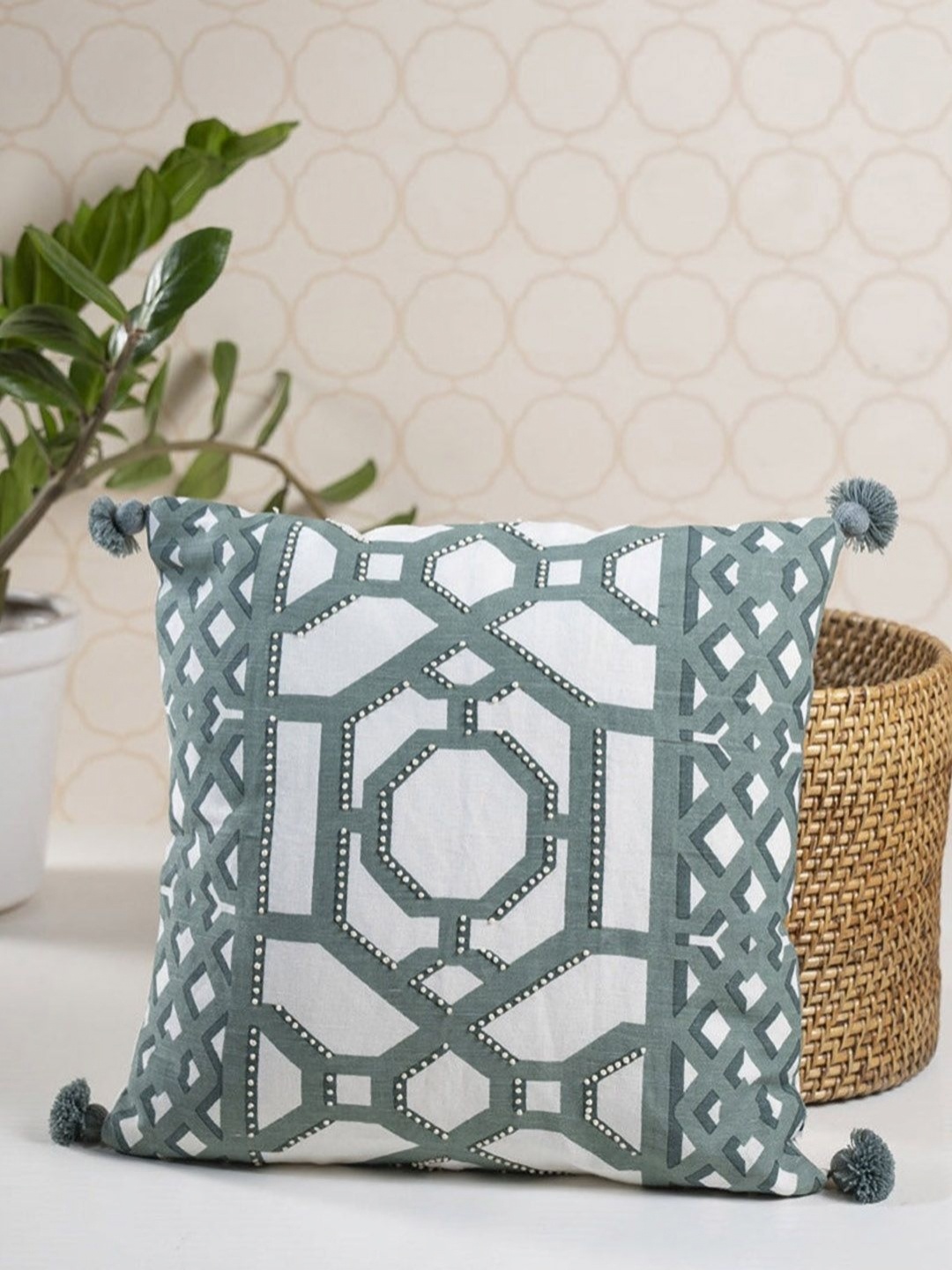 

ONSETHOMES White & Grey Geometric Printed Square Cushion Covers