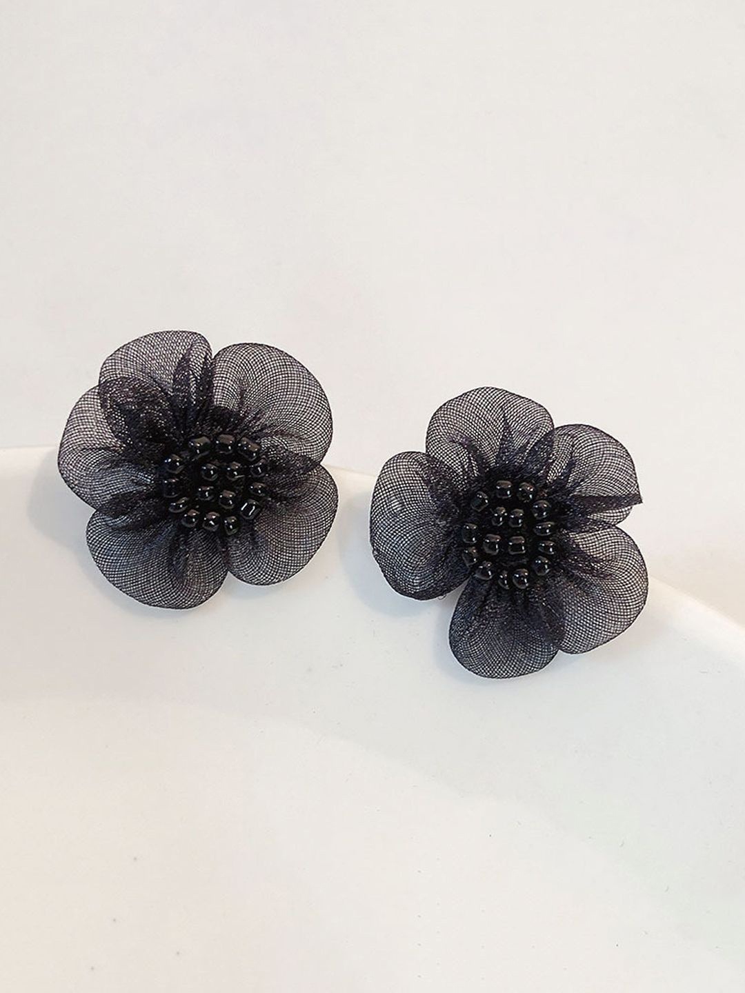 

VAGHBHATT Beaded Floral Lace Studs, Black