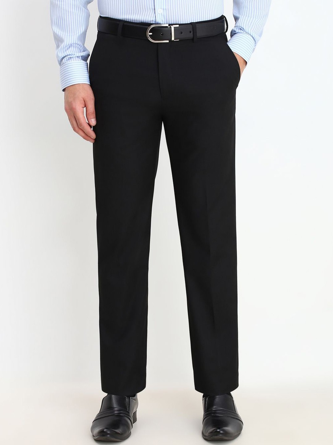 

Allen Solly Sport Men Slim Fit Trousers, Black