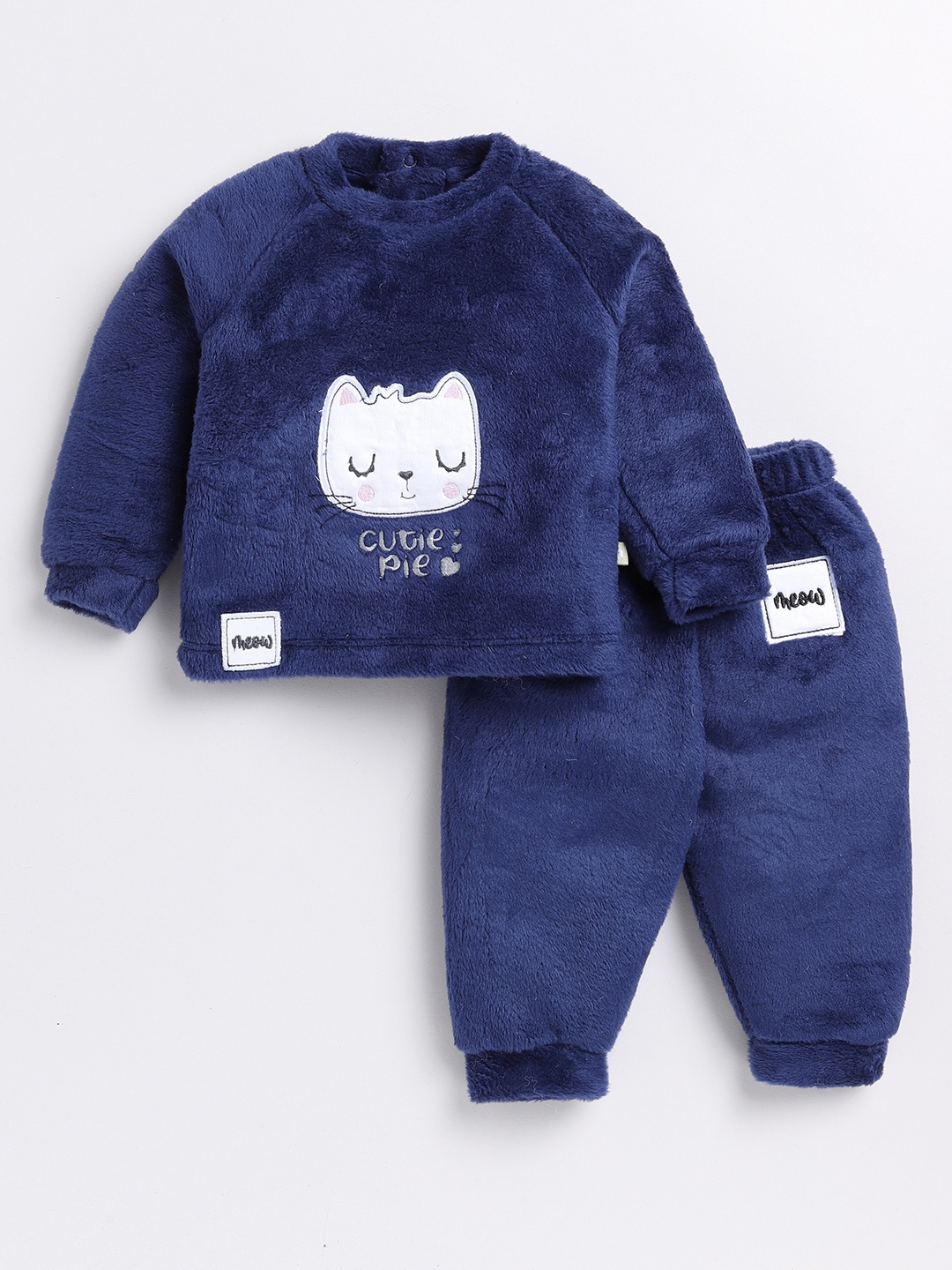 

Moms Love Infant Boys Applique Detail Sweatshirt With Joggers, Navy blue