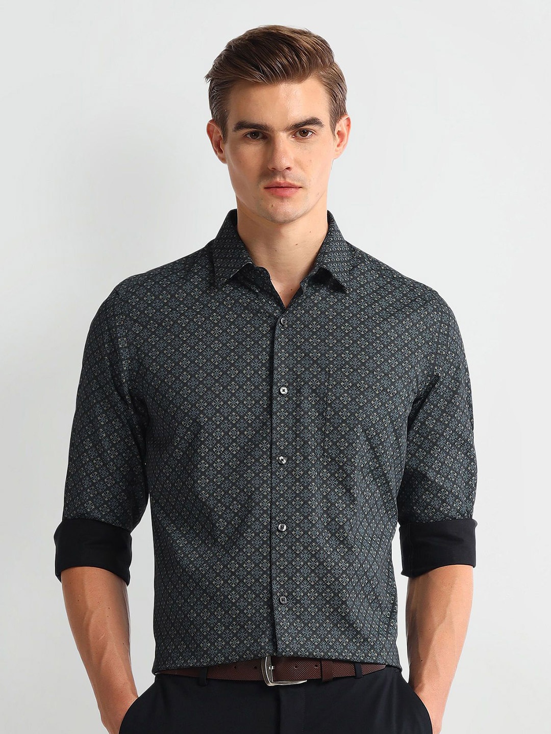 

Arrow Men Slim Fit Floral Opaque Printed Formal Shirt, Grey