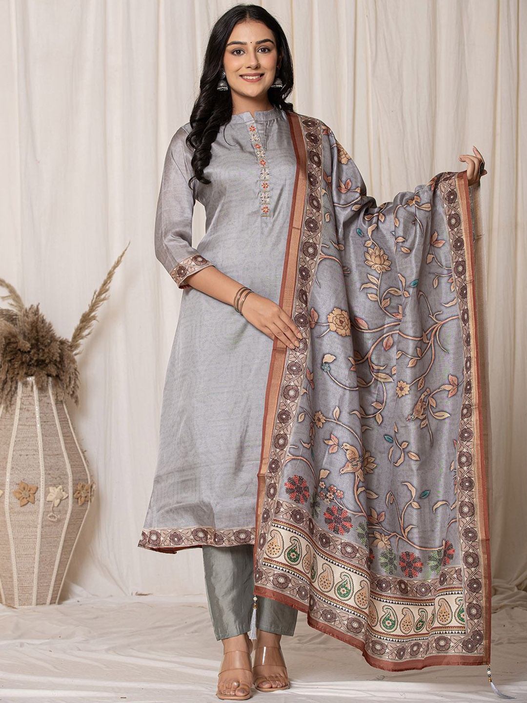 

Yufta Bandhani Printed Mandarin Collar Thread Work A-Line Kurta with Trousers & Dupatta, Grey