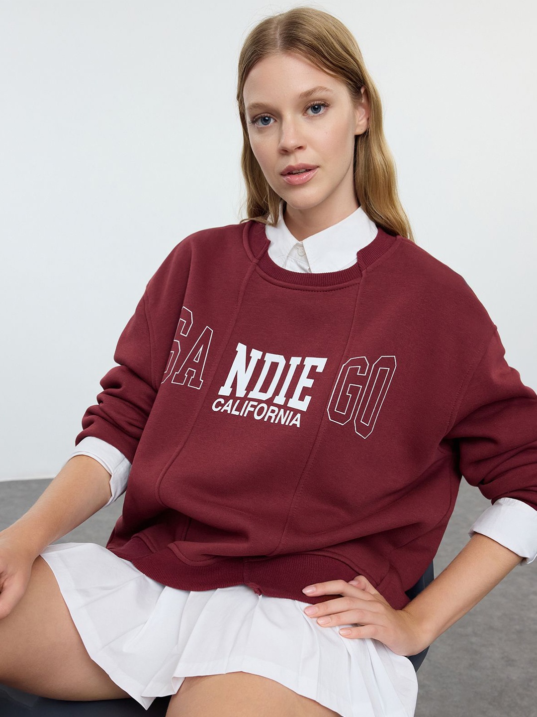 

Trendyol Women Printed Sweatshirt, Na