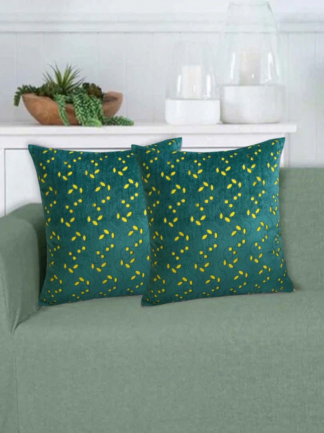 

Lushomes Green & Yellow Set of 2 Velvet Square Cushion Covers