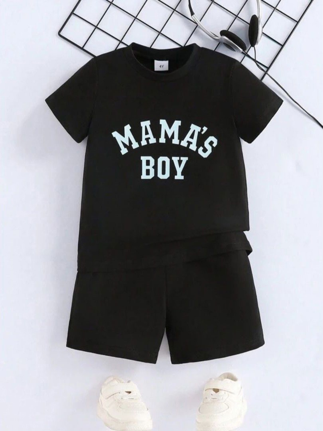 

Kasak Printed T-Shirt With Shorts Clothing Set, Black