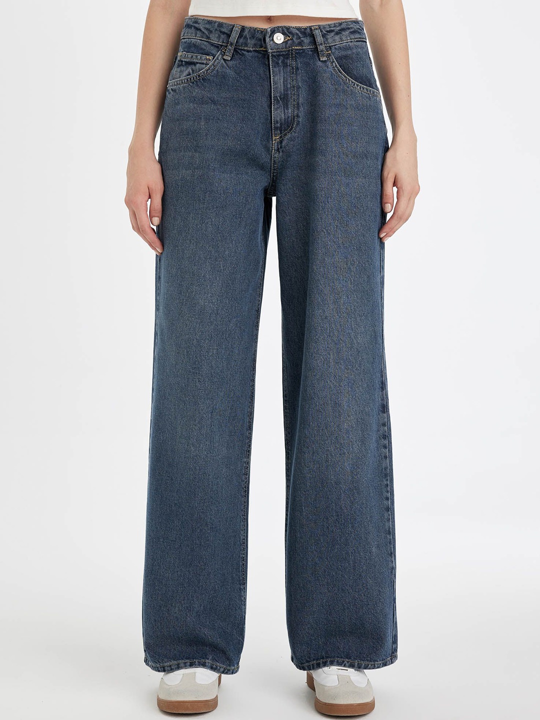 

DeFacto Women Cotton Relaxed Fit Jeans, Blue