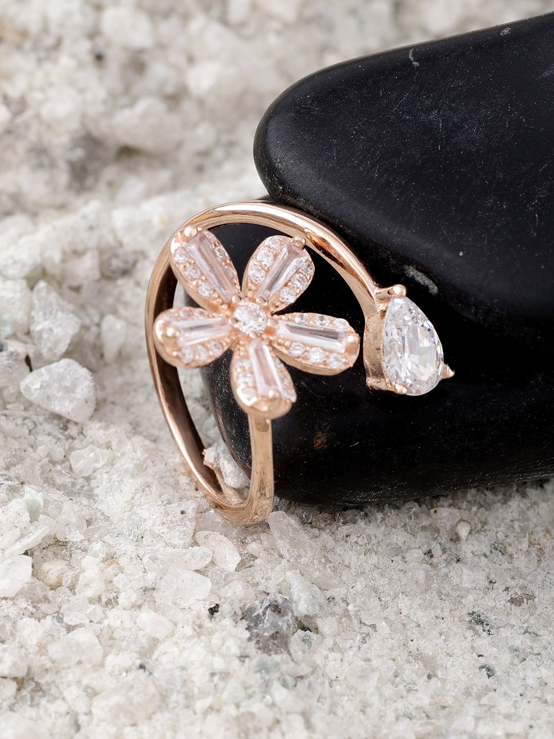 

DIAVO 925 Sterling Silver Rose Gold-Plated Stone Studded Finger Ring