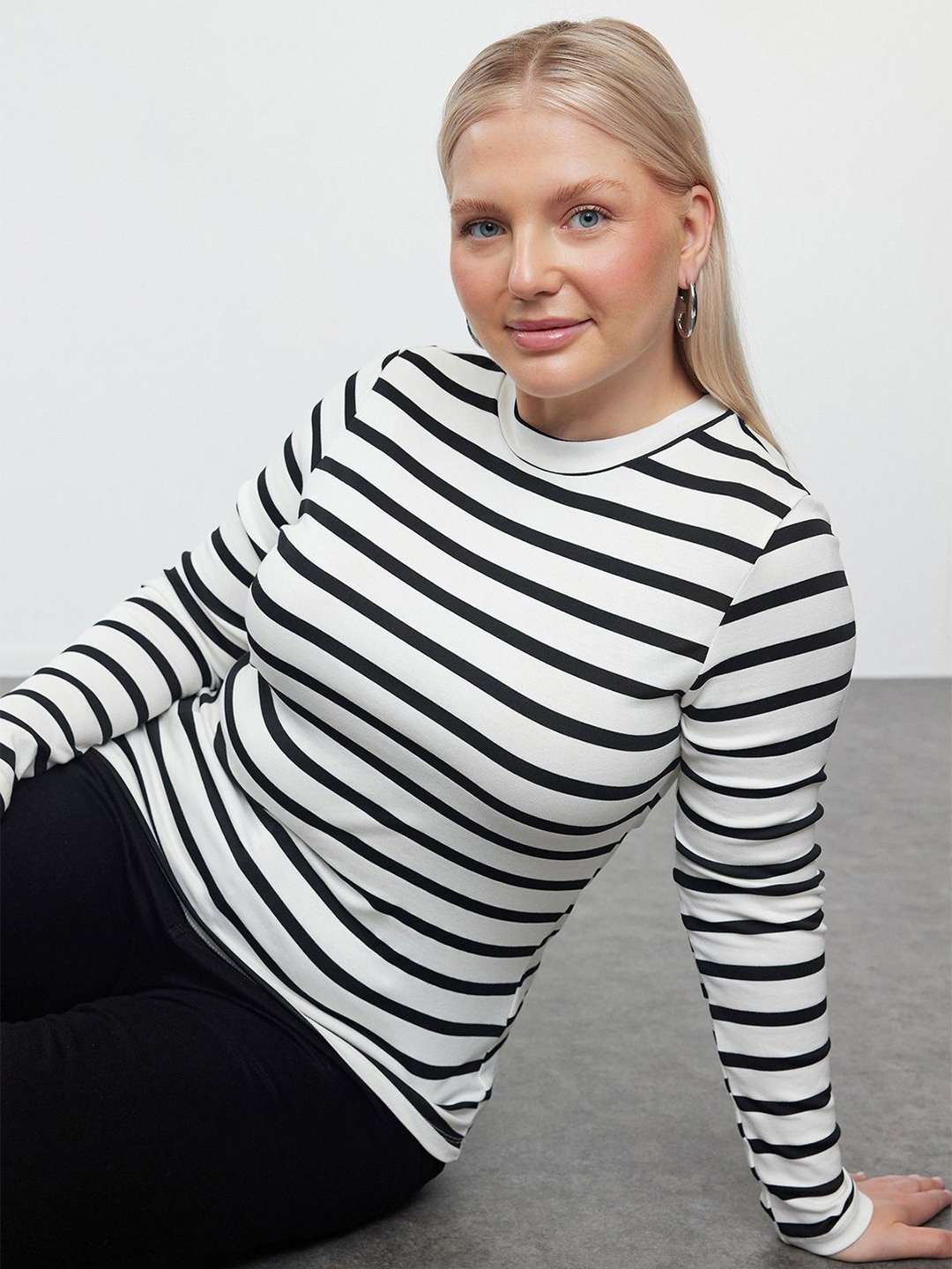 

Trendyol Striped Cotton Top, Na