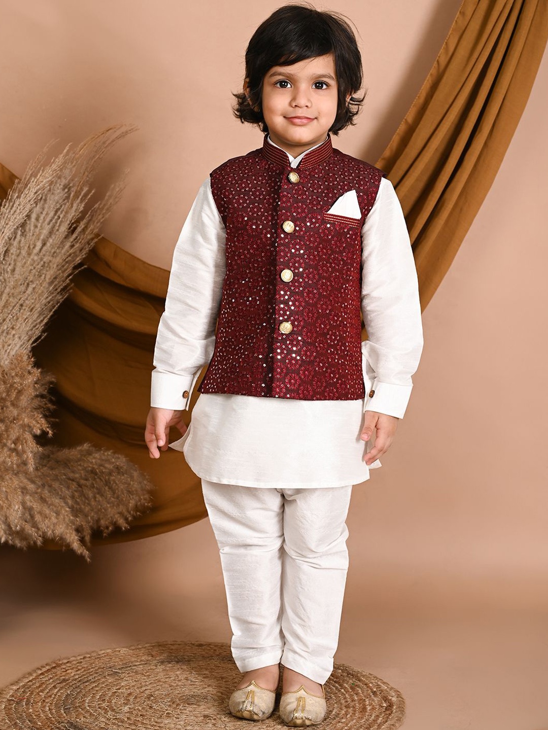 

Pehanaava Boys Mandarin Collar Kurta with Pyjamas & Waistcoat, White