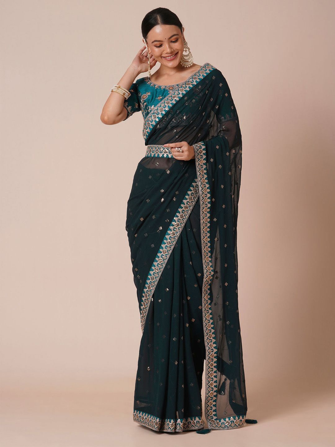 

Anouk Embellished Sequinned Saree, Teal