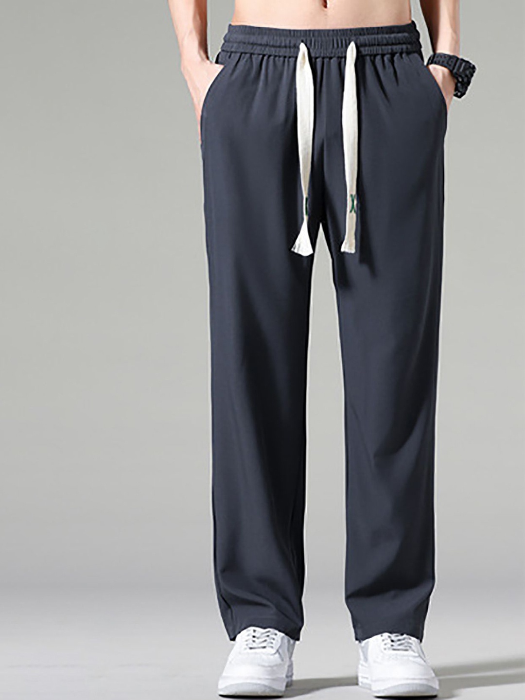 

StyleCast x Revolte Men Solid Mid-Rise Straight Fit Chinos Trousers, Grey