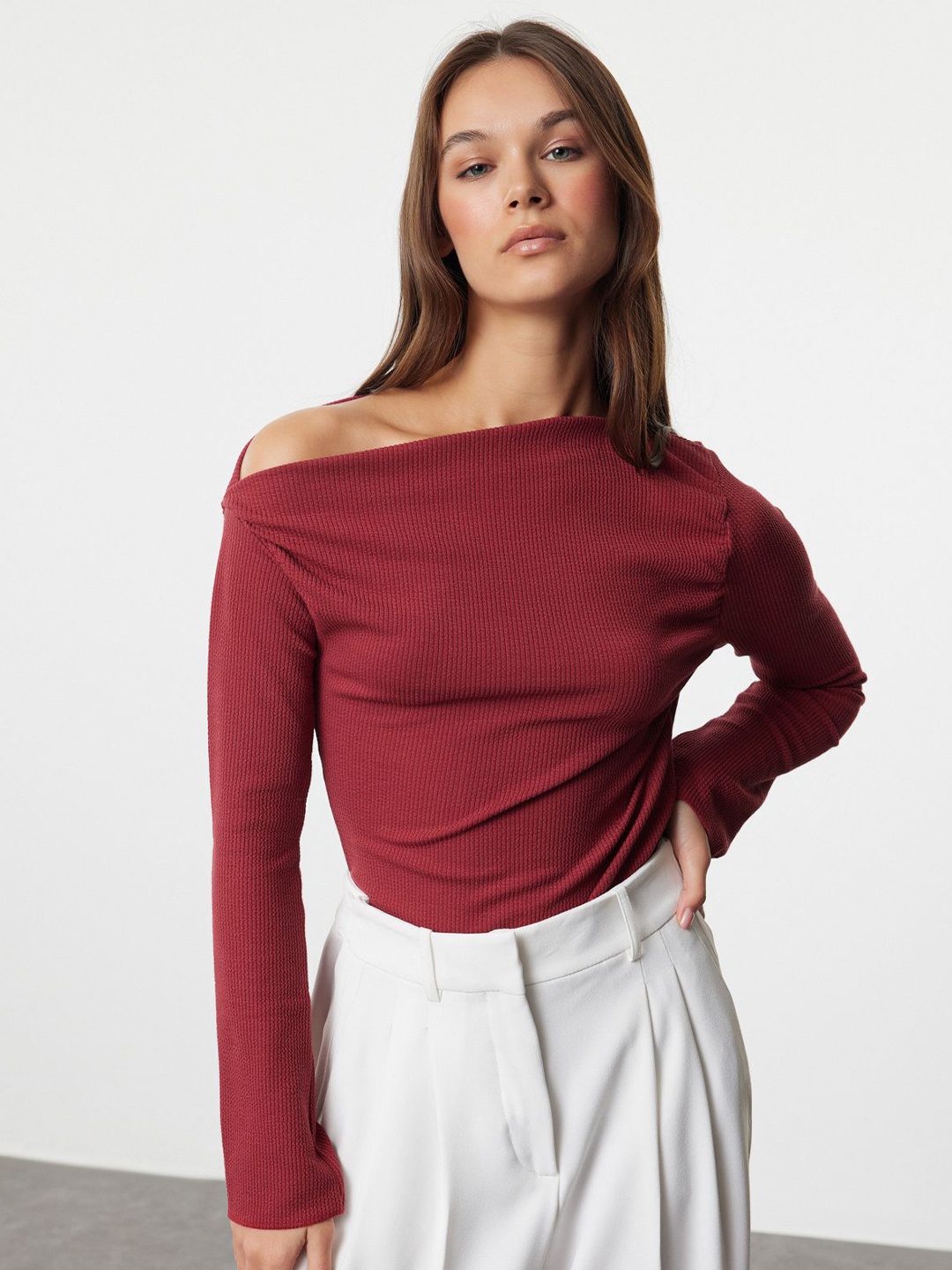 

Trendyol Off-Shoulder Top, Na