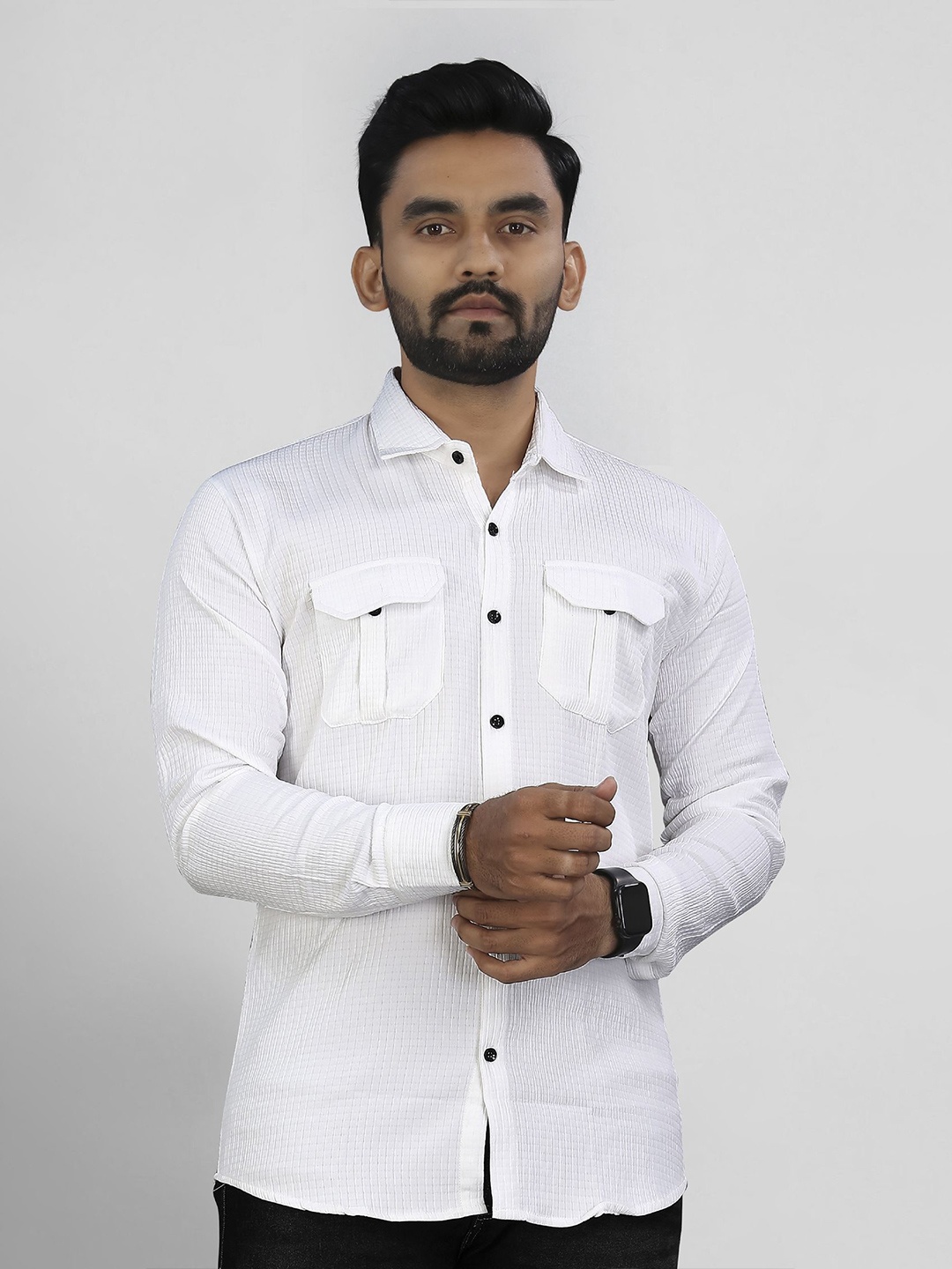 

Wuxi Men Relaxed Spread Collar Textured Polycotton Casual Shirt, White