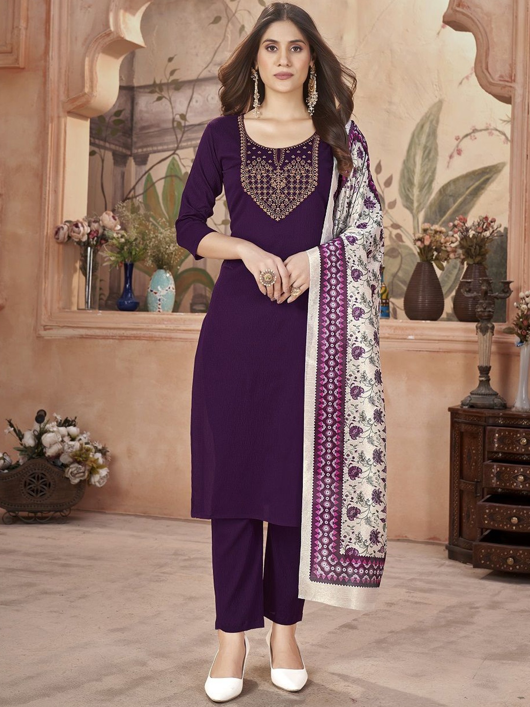 

Stylum Floral Yoke Design Regular Thread Work Kurta With Trousers & Dupatta, Purple