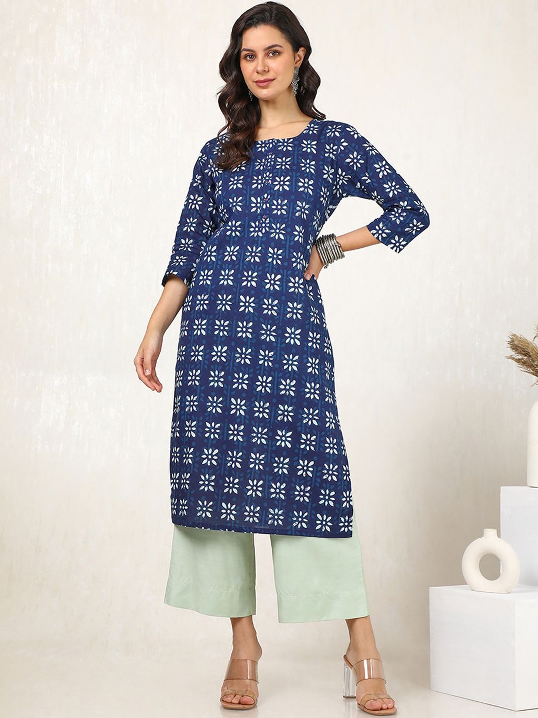 

Soch Blue Floral Printed Round Neck Cotton Straight Kurta