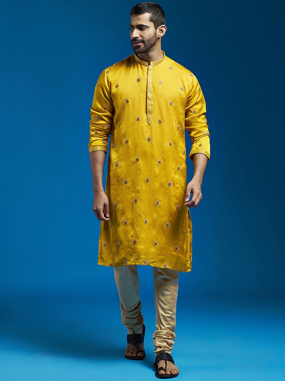 

VASTRAMAY Floral Embroidered Mandarin Collar Regular Thread Work Kurta With Churidar, Mustard