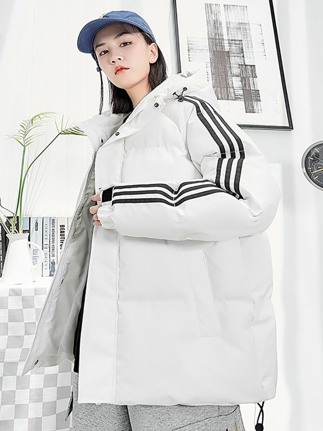 

StyleCast x Revolte Women Hooded Puffer Jacket, White