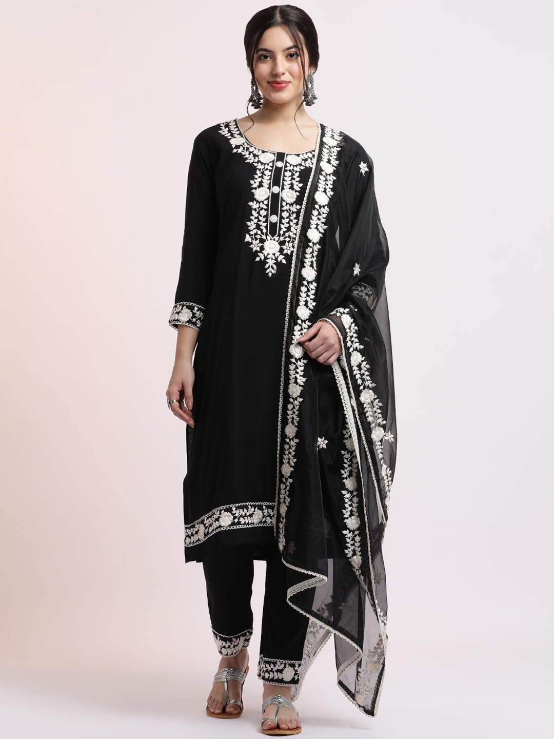 

Jaipur Kurti Floral Embroidered Festive Kurta Set With Dupatta, Black