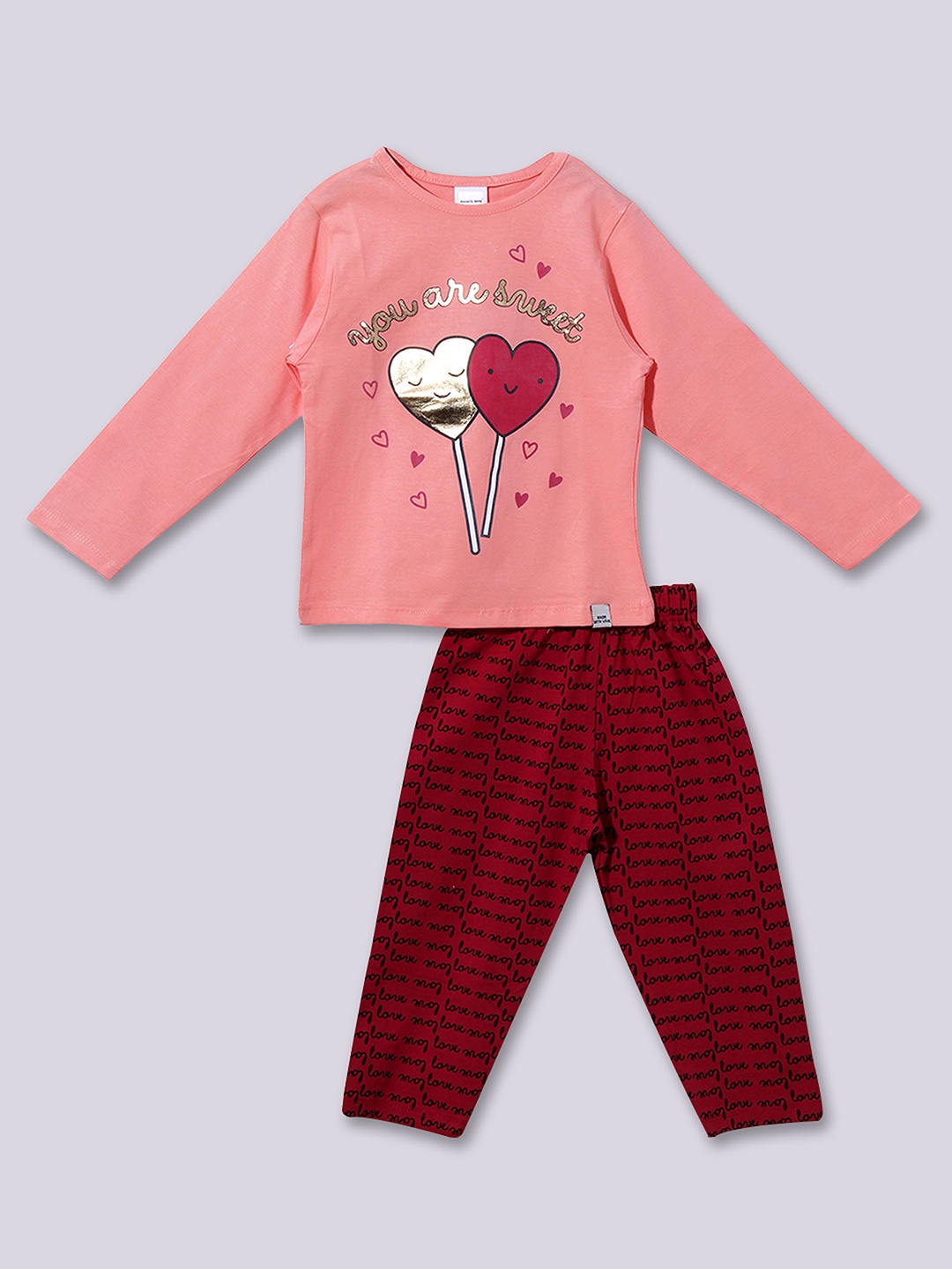 

Moms Love Girls Printed T-Shirt With Trousers, Peach