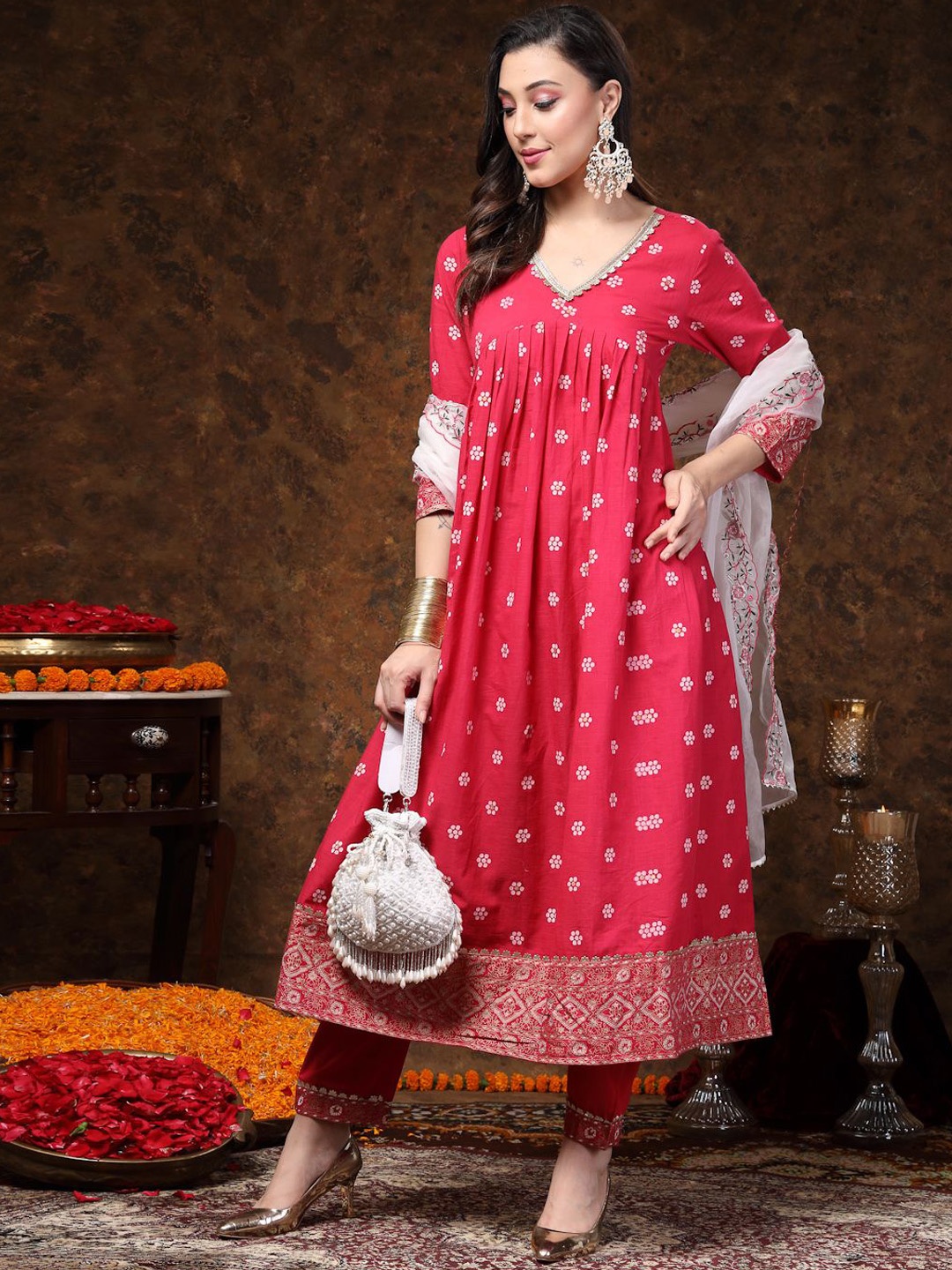 

Stylum Pink Floral Printed Empire Pure Cotton Kurta With Trousers & Dupatta