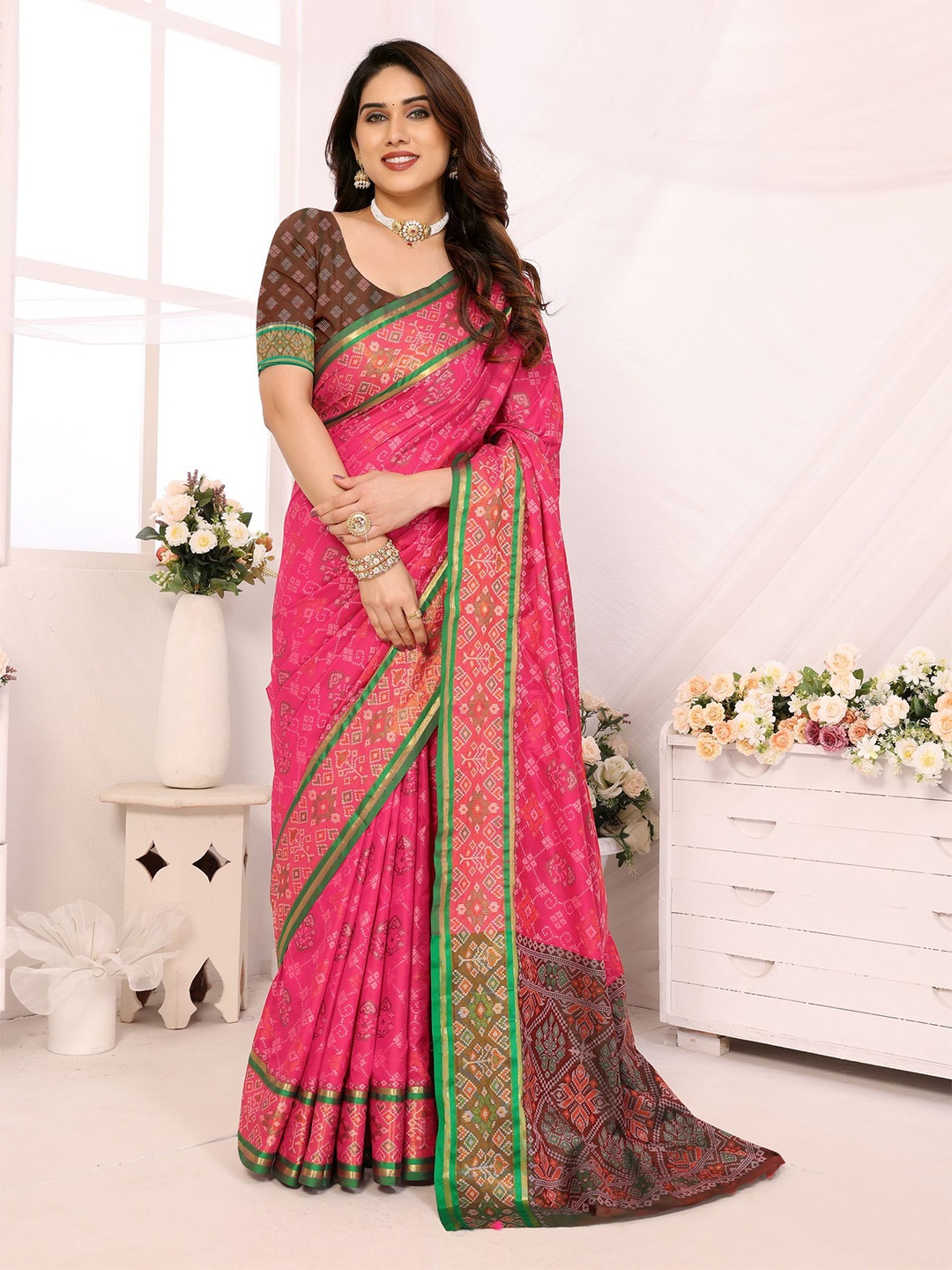 

Sidhidata Woven Design Zari Patola Saree, Pink
