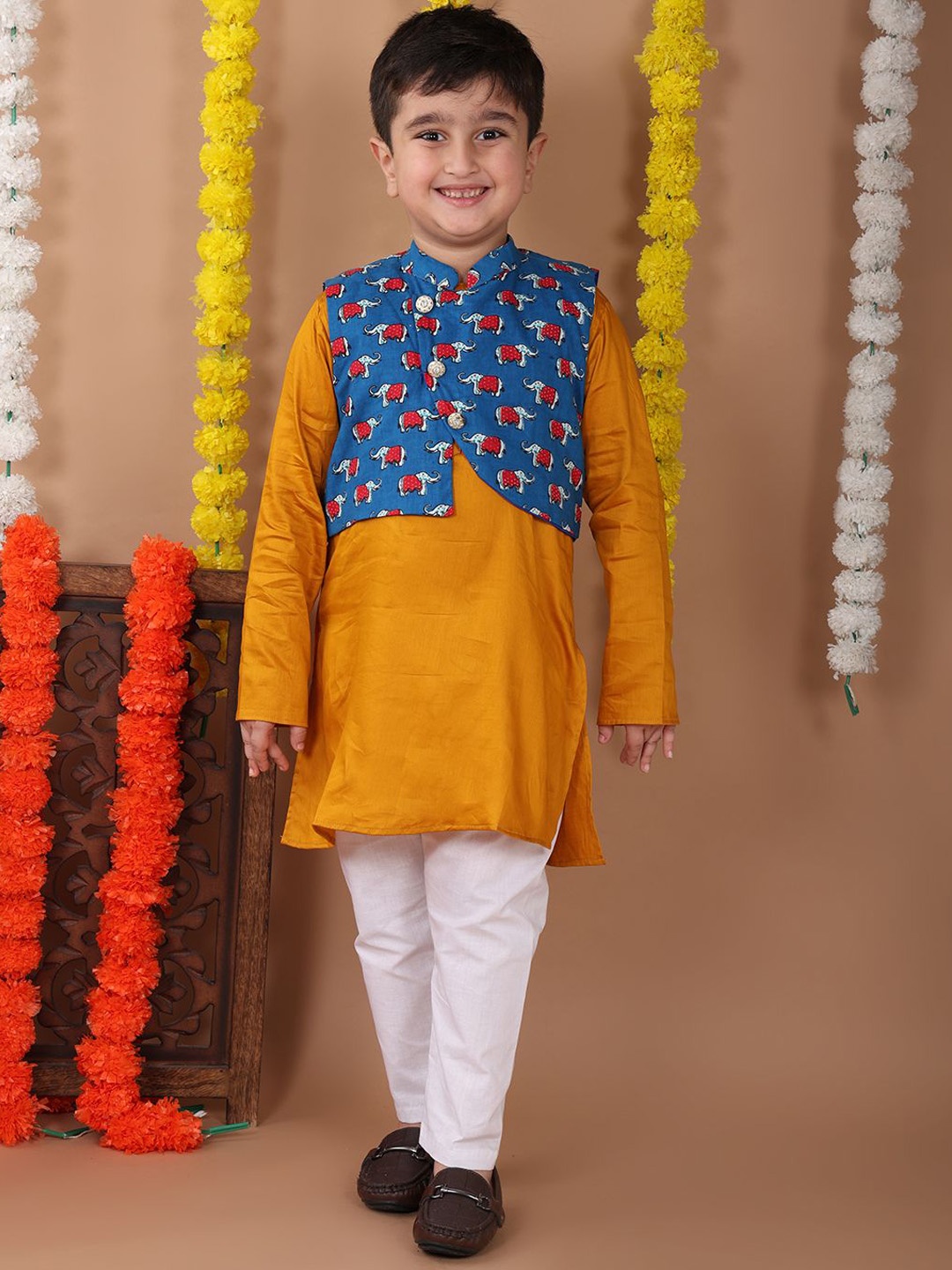 

Here&Now X Kinder Kids Boys Regular Pure Cotton Kurta with Pyjamas & jacket, Yellow