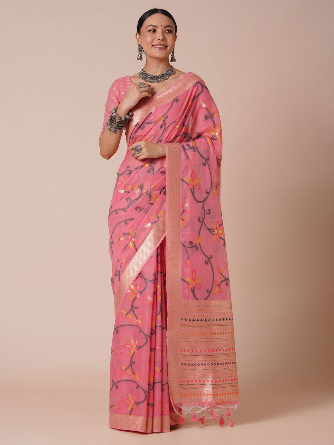 

Anouk Floral Zari Banarasi Saree, Pink