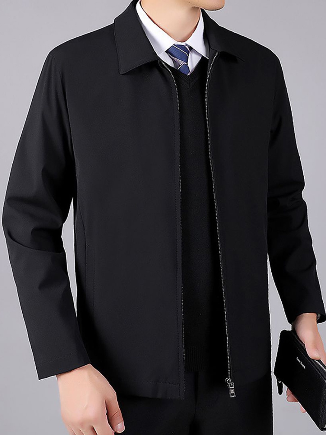 

StyleCast x Revolte Men Spread Collar Tailored Jacket, Black