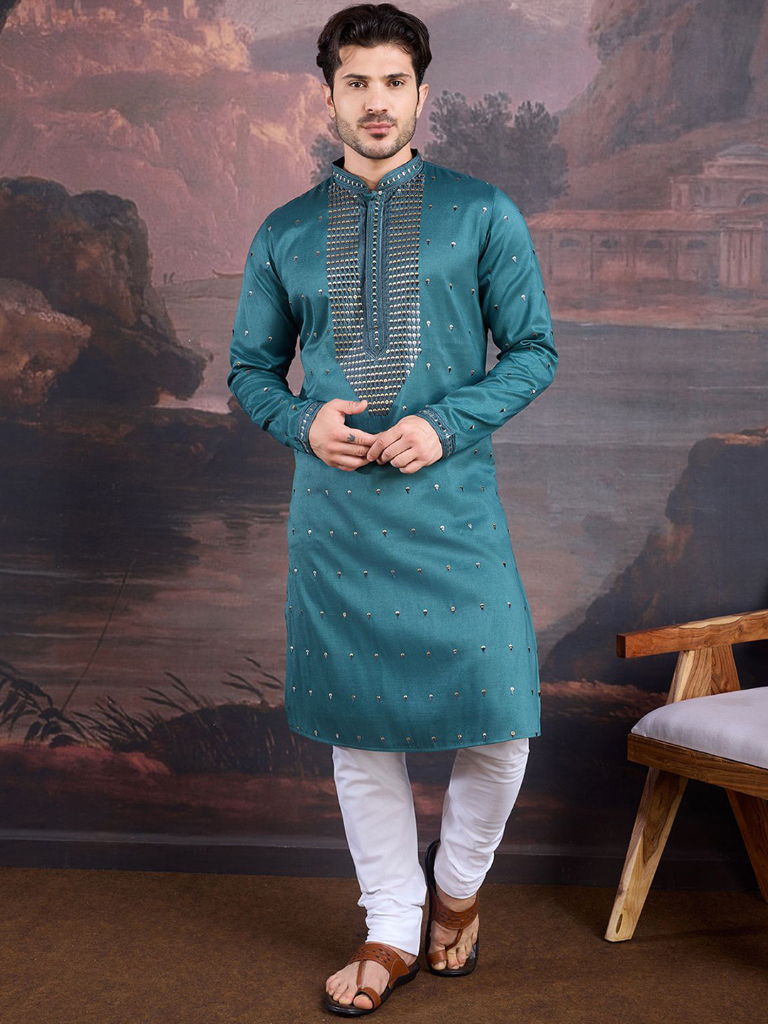 

House of Pataudi Embroidered Mandarin Collar Sequinned Straight Kurta, Green