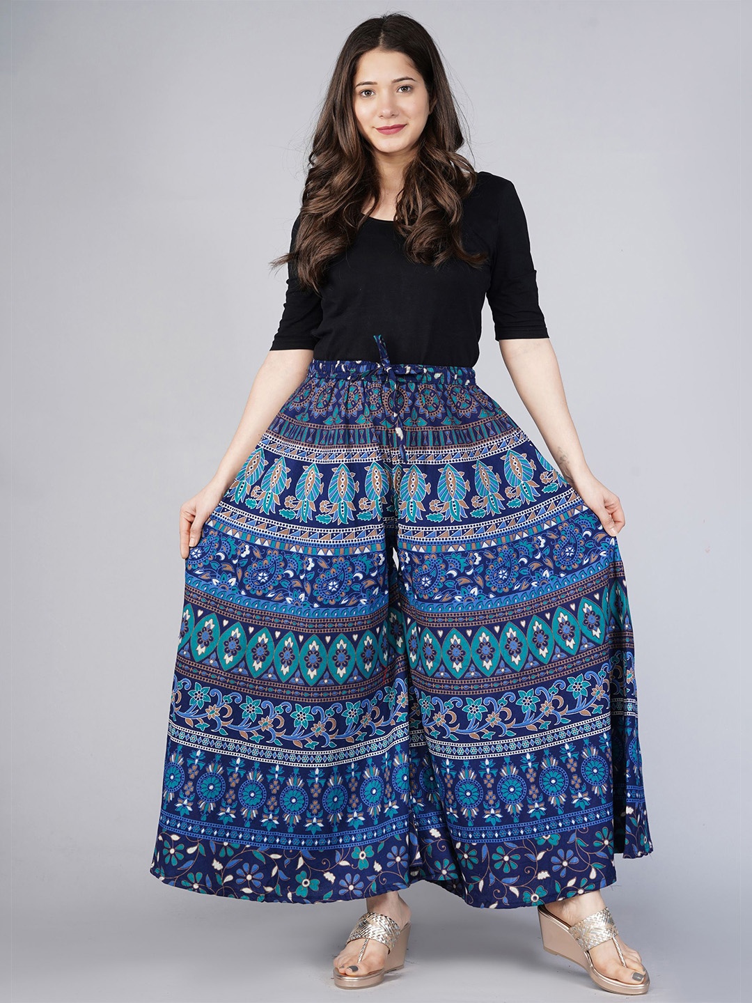 

ROOPWATI FASHION Women Ethnic Motifs Printed Flared Knitted Palazzos, Navy blue