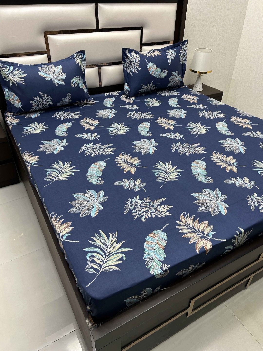 

Pure Decor Blue & Green Floral Pure Cotton King Bedsheet With 2 Pillow Covers