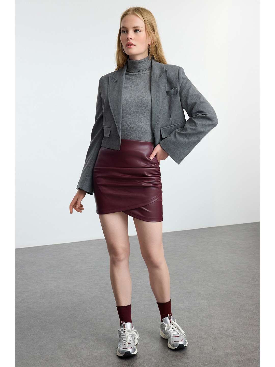 

Trendyol Pure Cotton A-line Mini Skirt, Burgundy