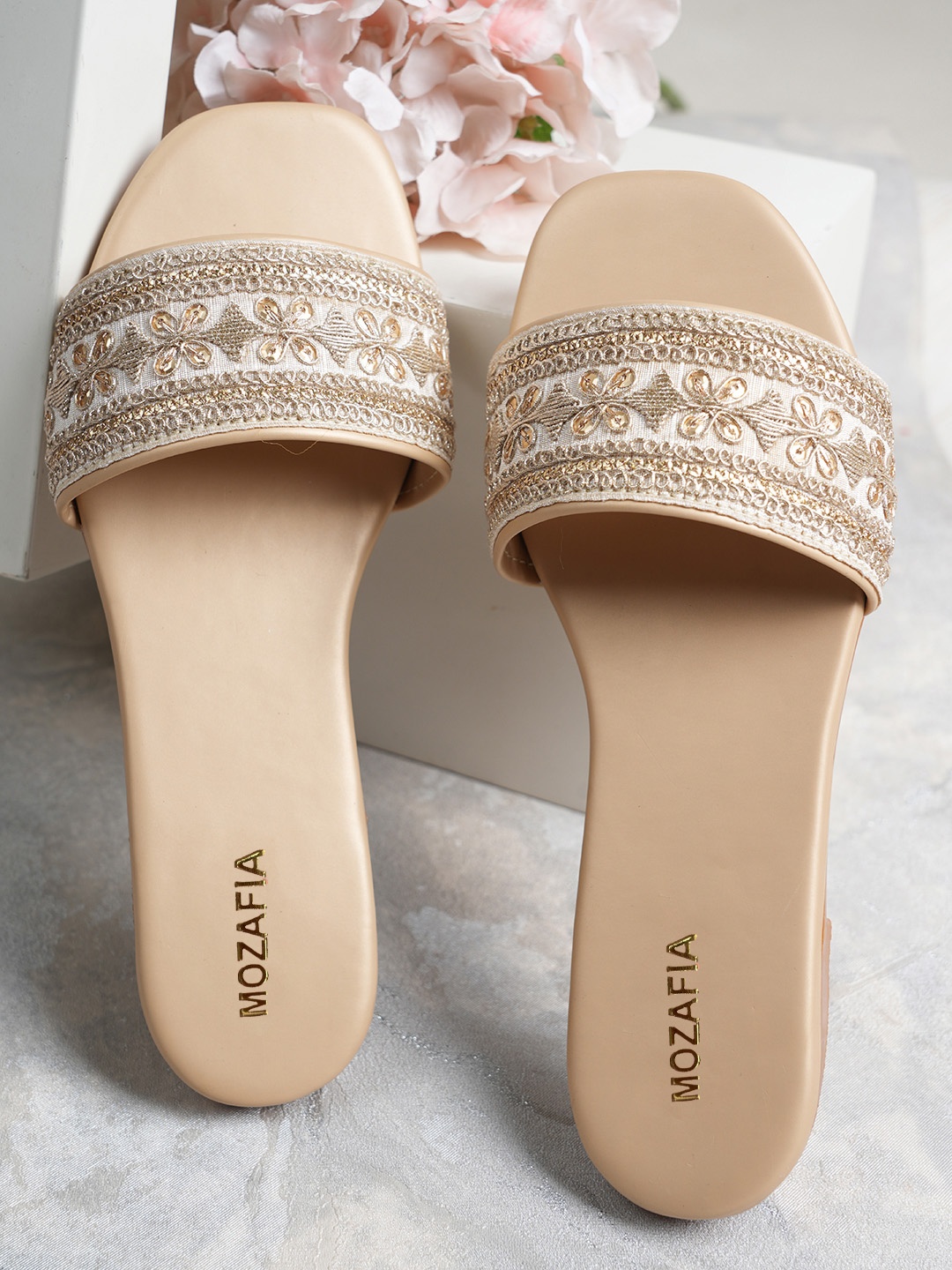 

MOZAFIA Women Open Toe Slip-On Flats, Beige