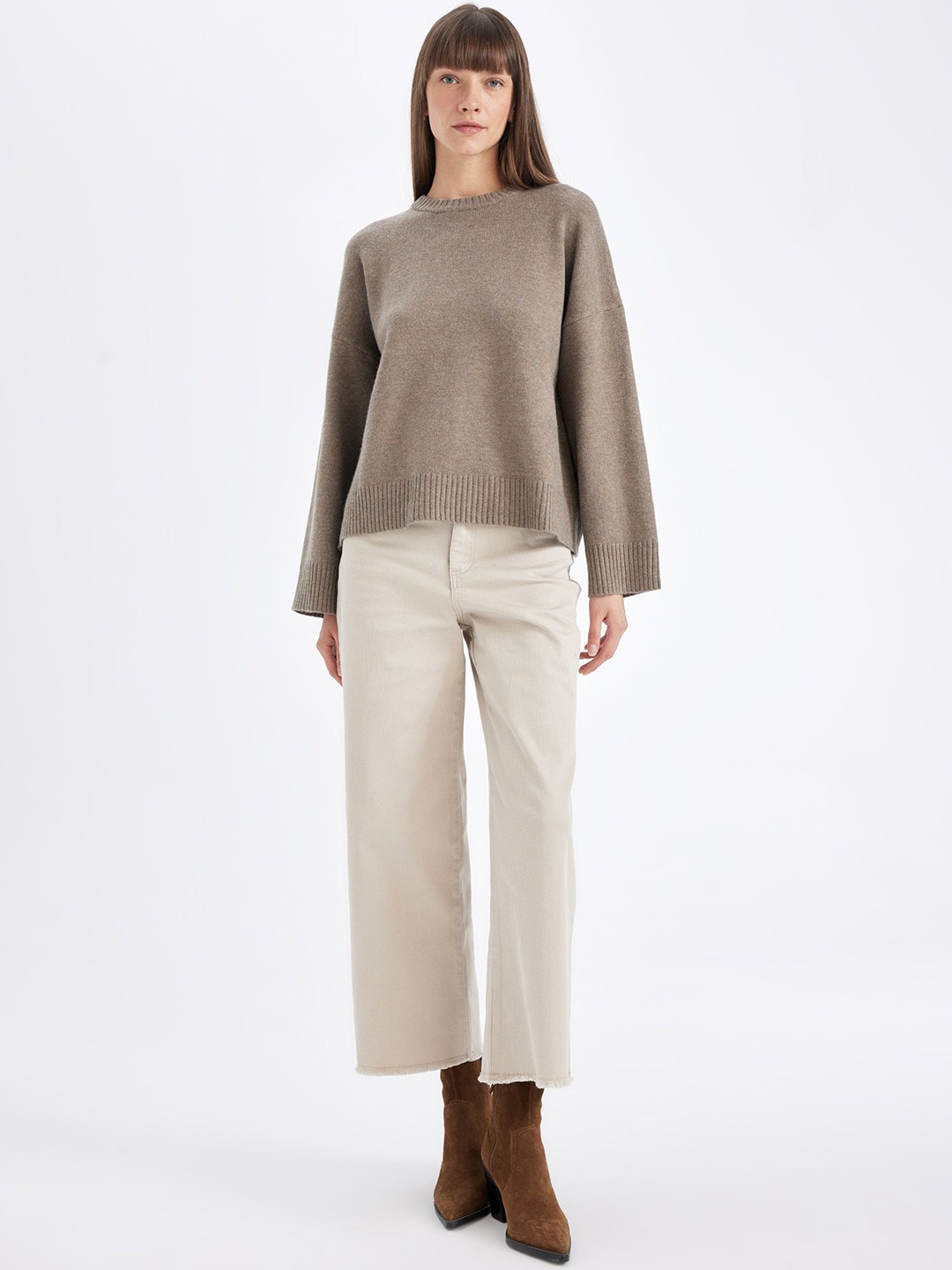 

DeFacto Women Mid-Rise Solid Regular Trousers, White