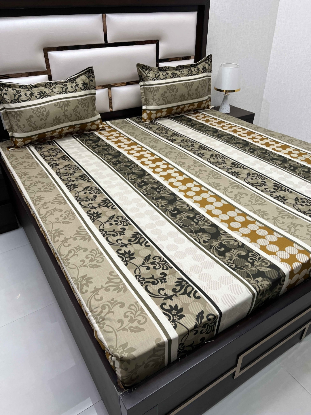 

Pure Decor Cotton Queen Size Double Bed Bedsheet With 2 Pillow Covers 2.28m X 2.54m, White