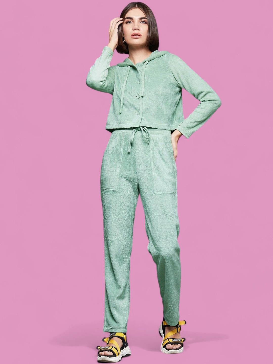 

DressBerry Hooded Full-Sleeve Cropped Hooded Regular-Length Polyester Co-Ord Set, Green