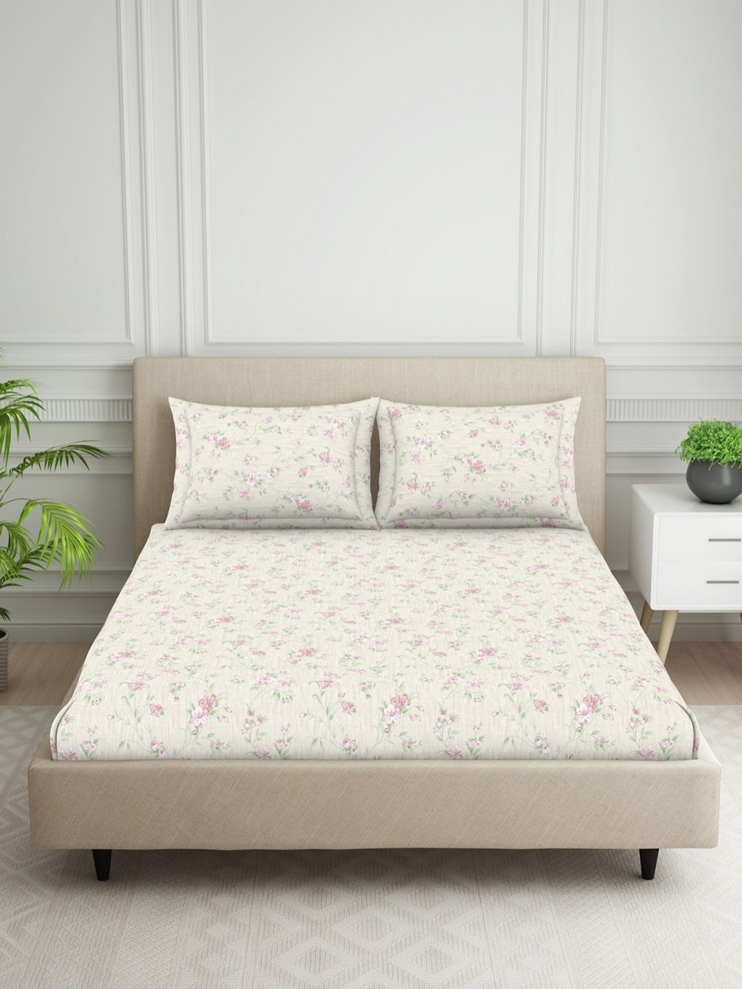 

Welspun Pink & Green Floral 120 TC Polycotton Double Queen Bedsheet with 2 Pillow Covers
