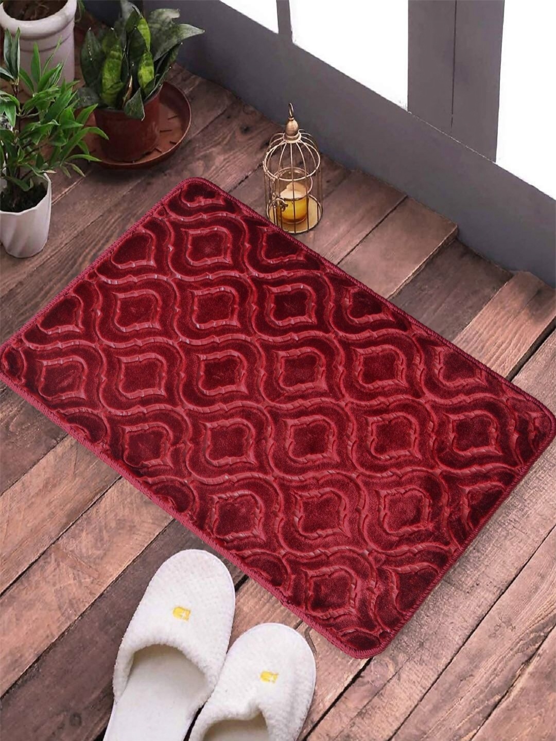 

FABINALIV Maroon Geometric Rectangular Anti Skid Doormat