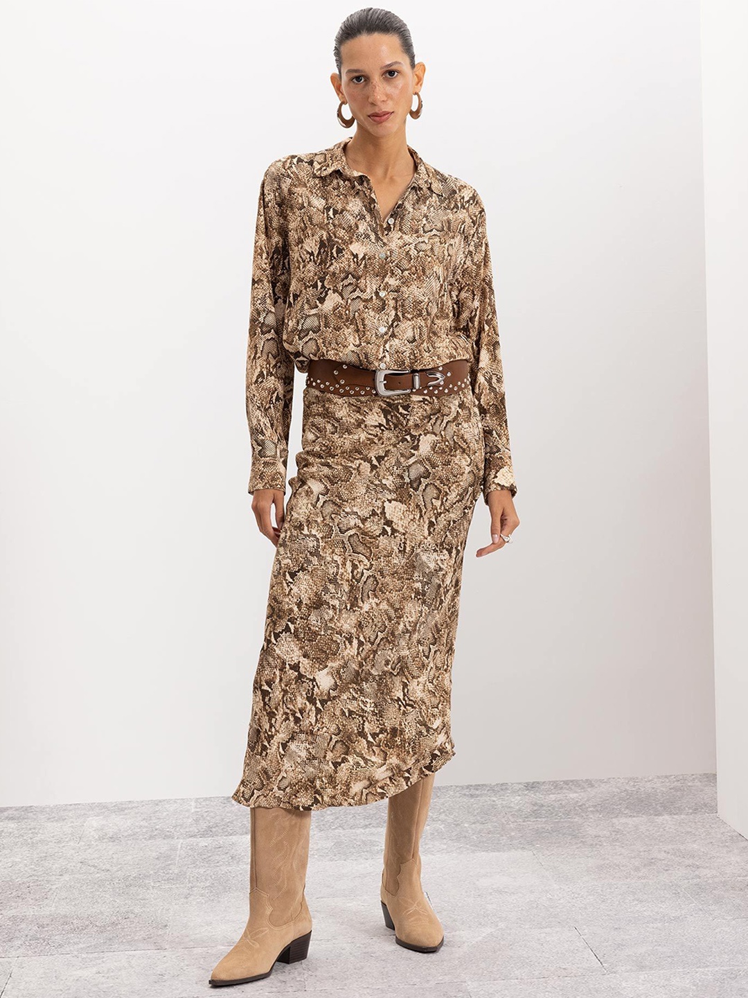 

DeFacto Women Abstract Pencil Midi Skirt, Brown