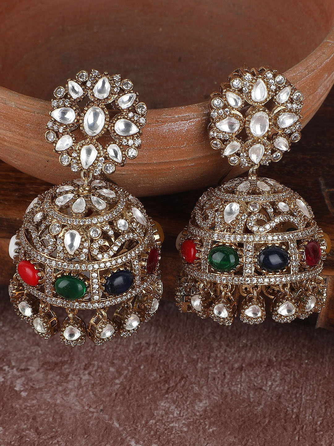 

AURAA TRENDS Gold-Plated Dome Shaped Jhumkas Earrings