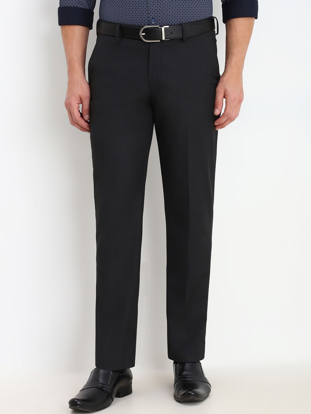 

Allen Solly Sport Men Solid Slim Fit Formal Trousers, Grey
