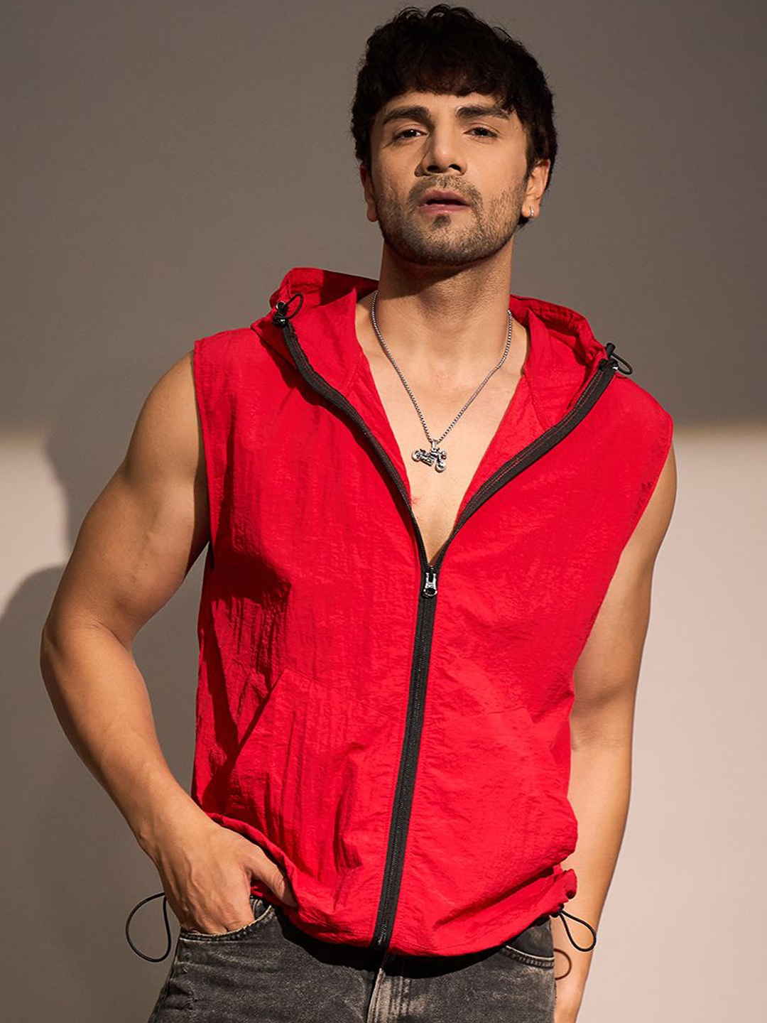 

FUGAZEE Men Hooded Tailored Jacket, Red