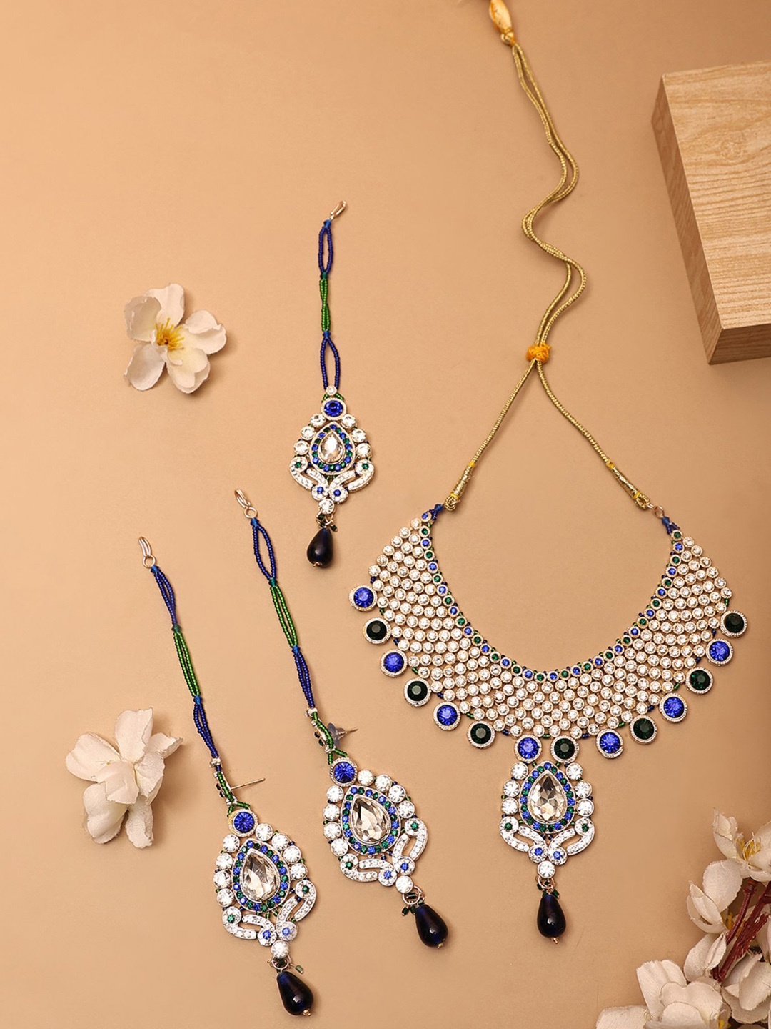 

ANIKAS CREATION Gold-Plated Stone-Studded & Beaded Necklace & Earrings With Maang Tika