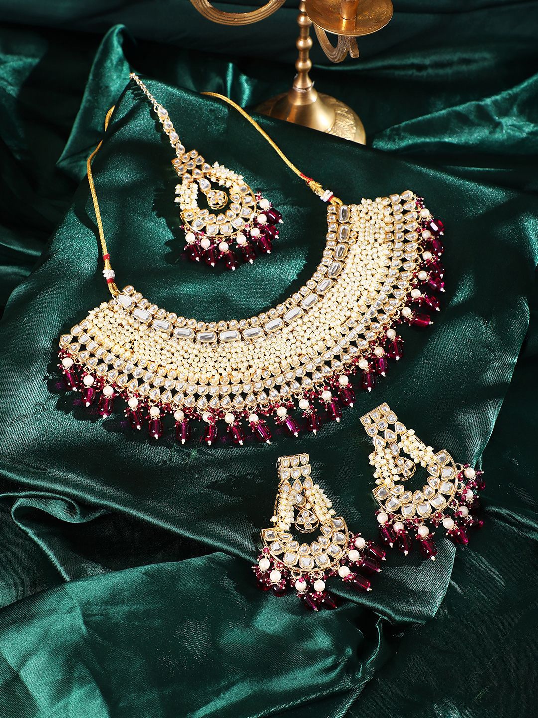 

SOHI Gold-Plated Stone-Studded & Beaded Jewellery Set