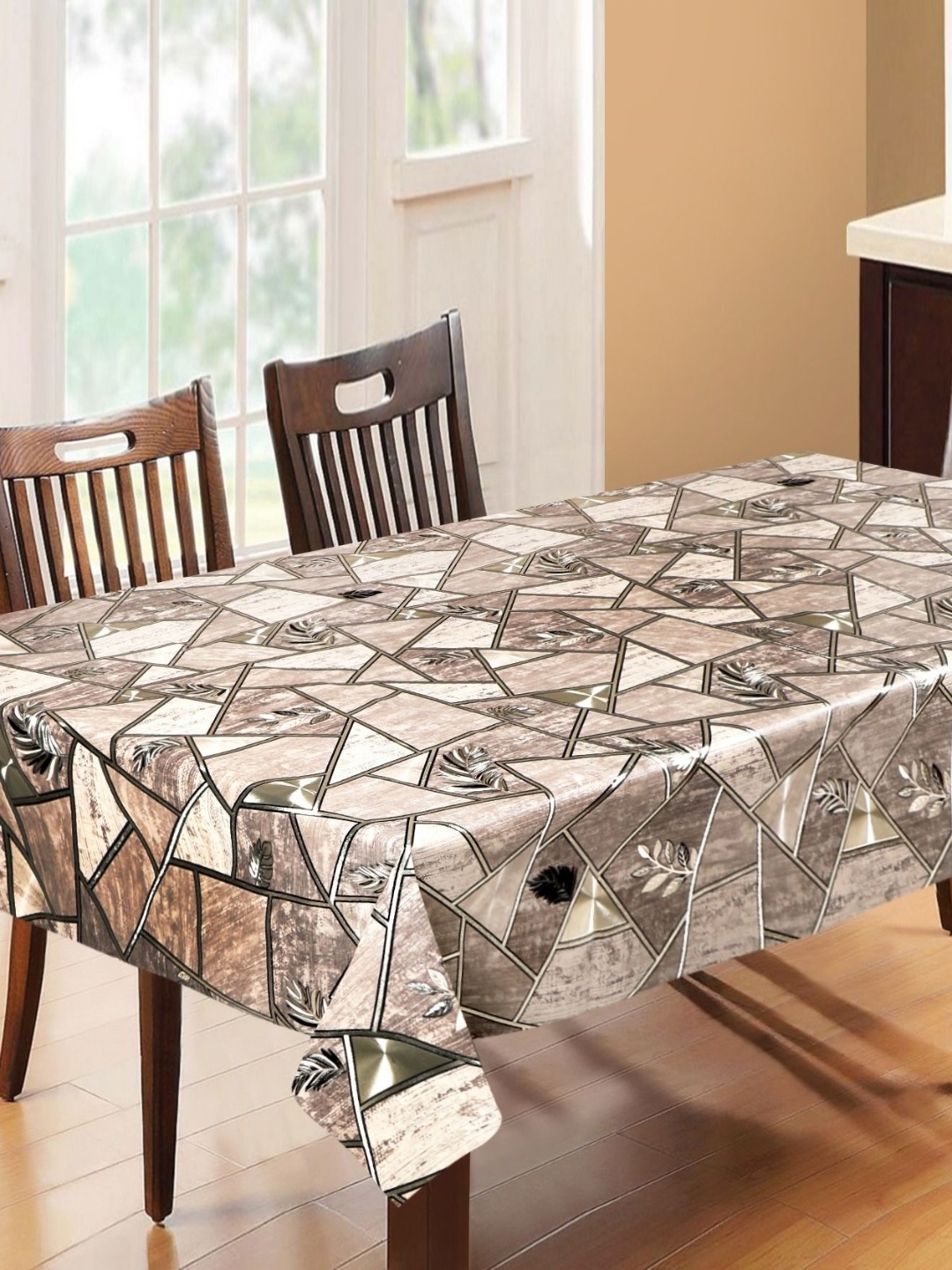 

Dakshya Industries Beige & Black Geometric Printed Waterproof 6-Seater Table Cover